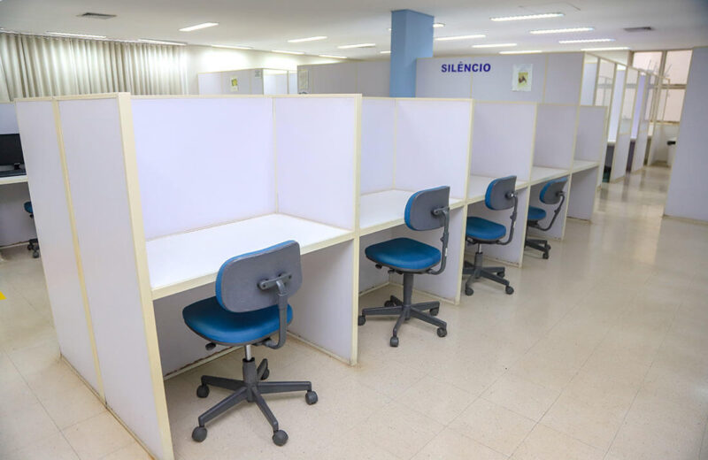 Biblioteca - cabine de estudos